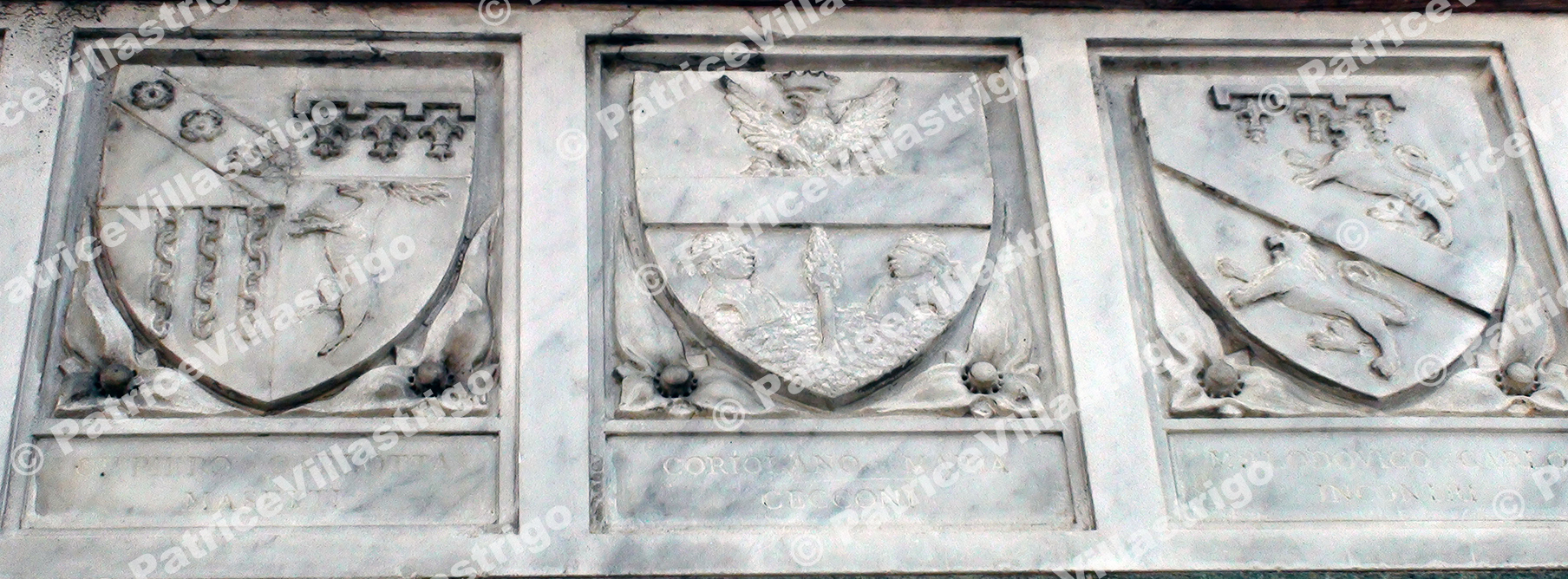 IL Duomo Coat Of Arms L20