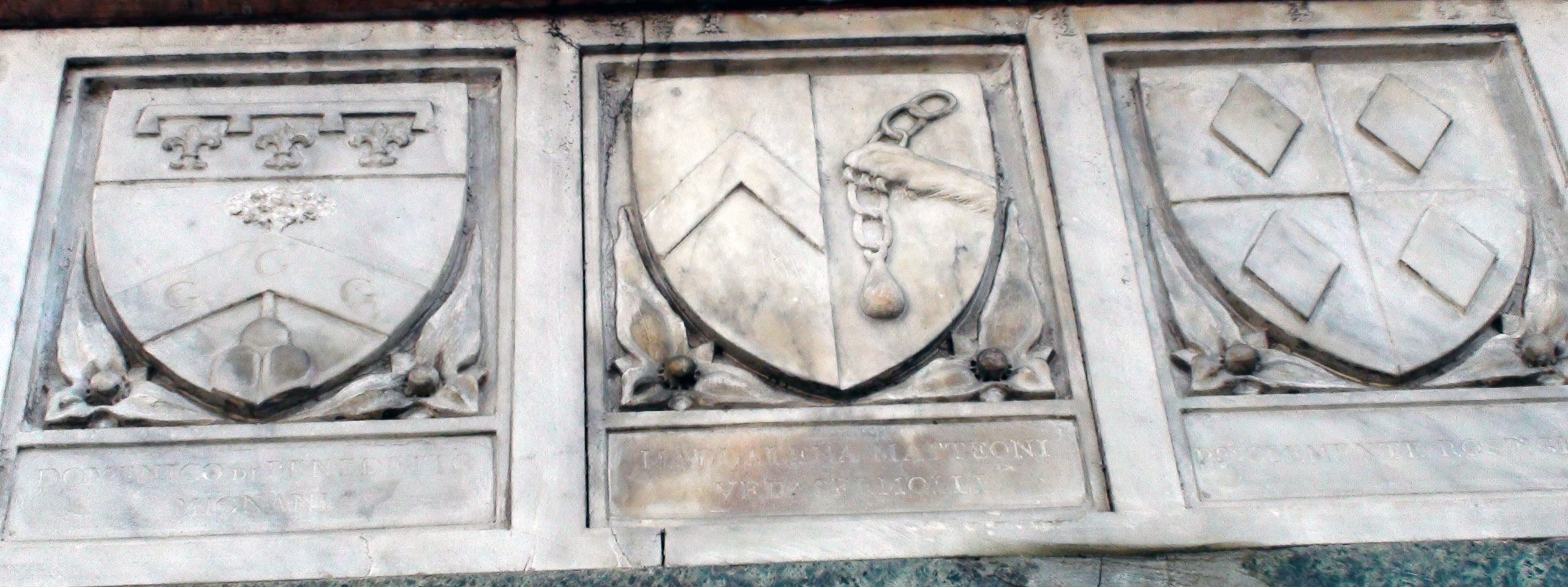 IL Duomo Coat Of Arms L22