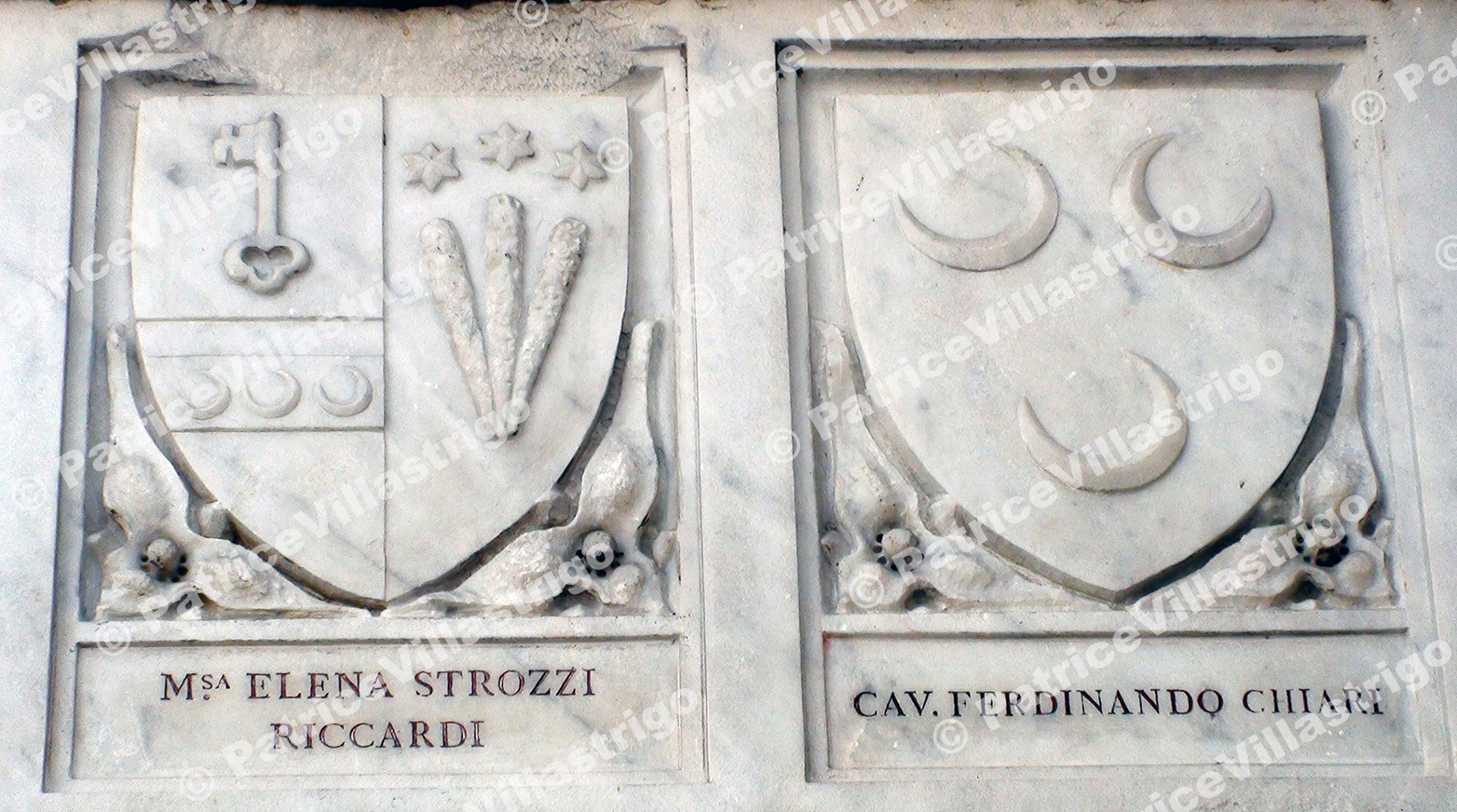 IL Duomo Coat Of Arms L26