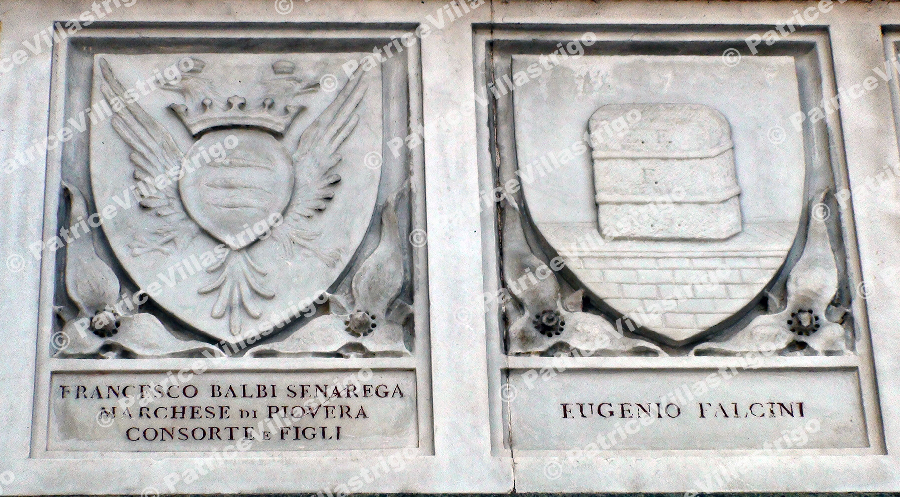 IL Duomo Coat Of Arms L29
