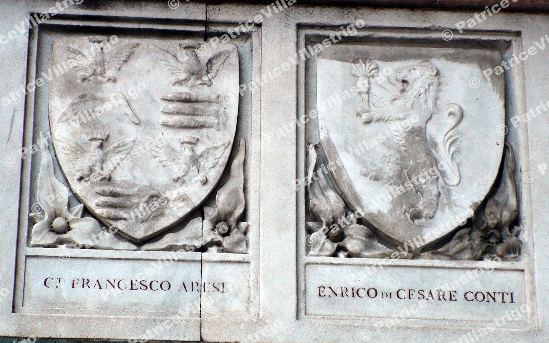 IL Duomo Coat Of Arms L38