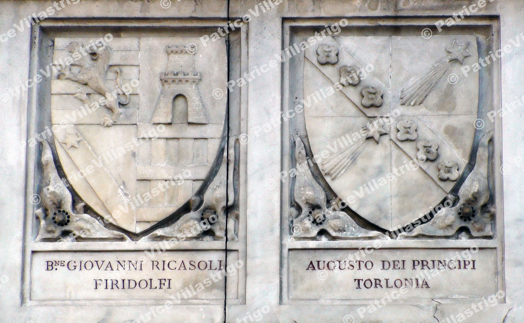 IL Duomo Coat Of Arms L54