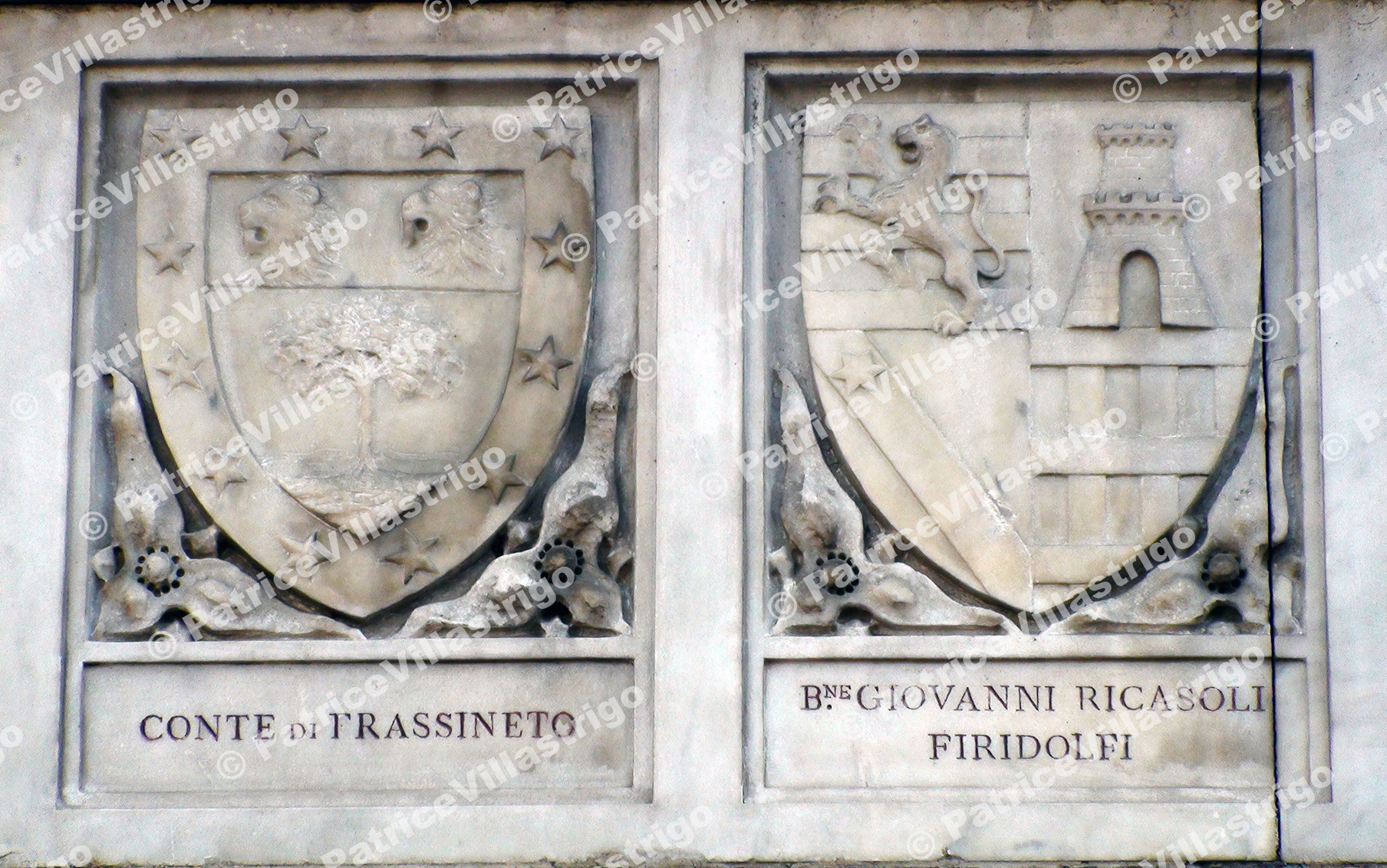 IL Duomo Coat Of Arms L55