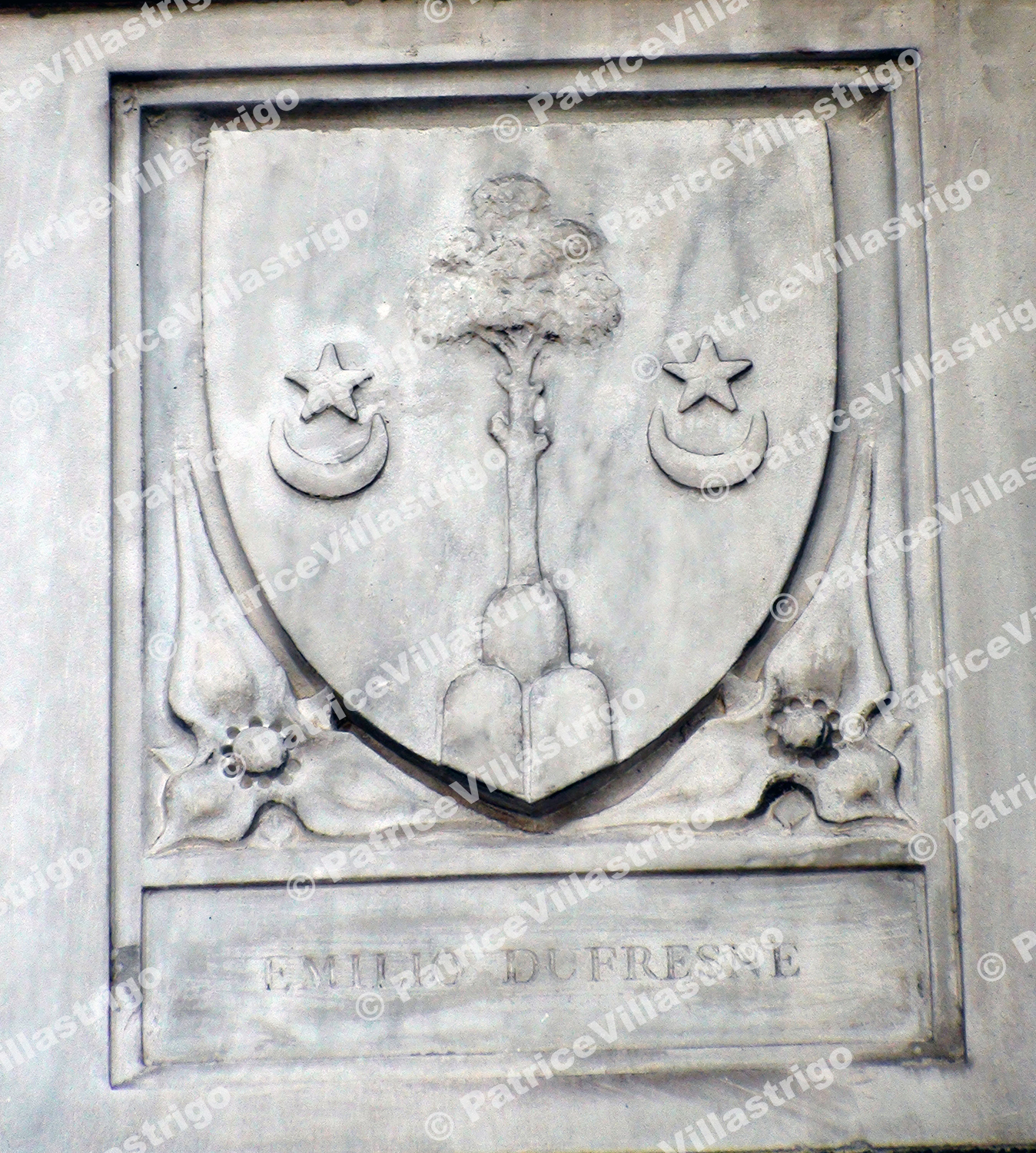 IL Duomo Coat Of Arms L7