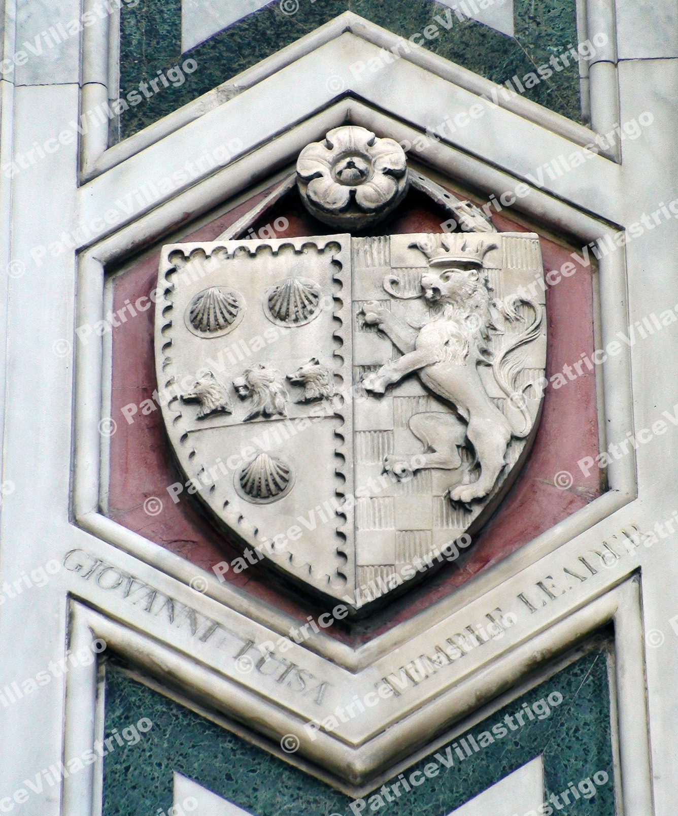 IL Duomo Coat Of Arms L8